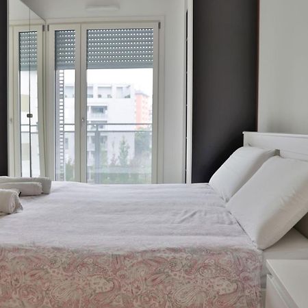 Luxury 3 Bedroom Apartment 100 Mq Next To Rho Fiera And San Siro Милан Экстерьер фото